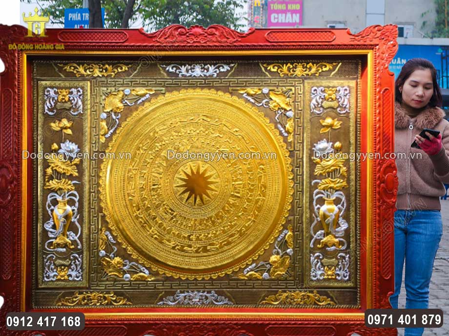 Khung tranh bằng gỗ g&otilde; v&ocirc; c&ugrave;ng đẹp v&agrave; chất lượng
